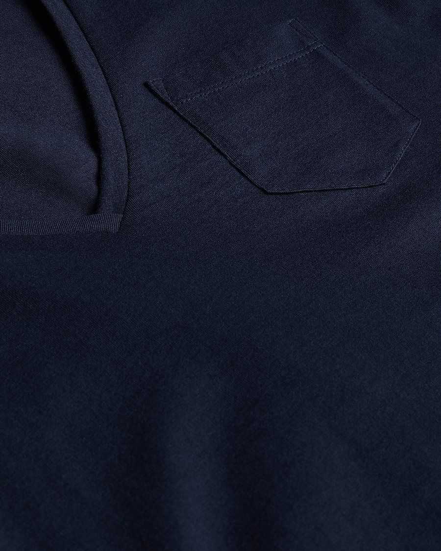 Ted Baker Lovage Easy Fit V Neck T Shirt Navy | 0465291-OR