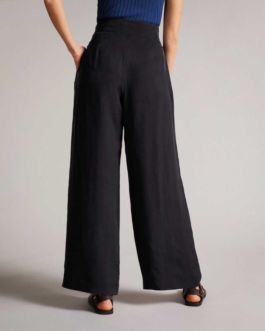 Ted Baker Ronia Pleated Wide Flood Length Trousers Navy | 5807364-BC