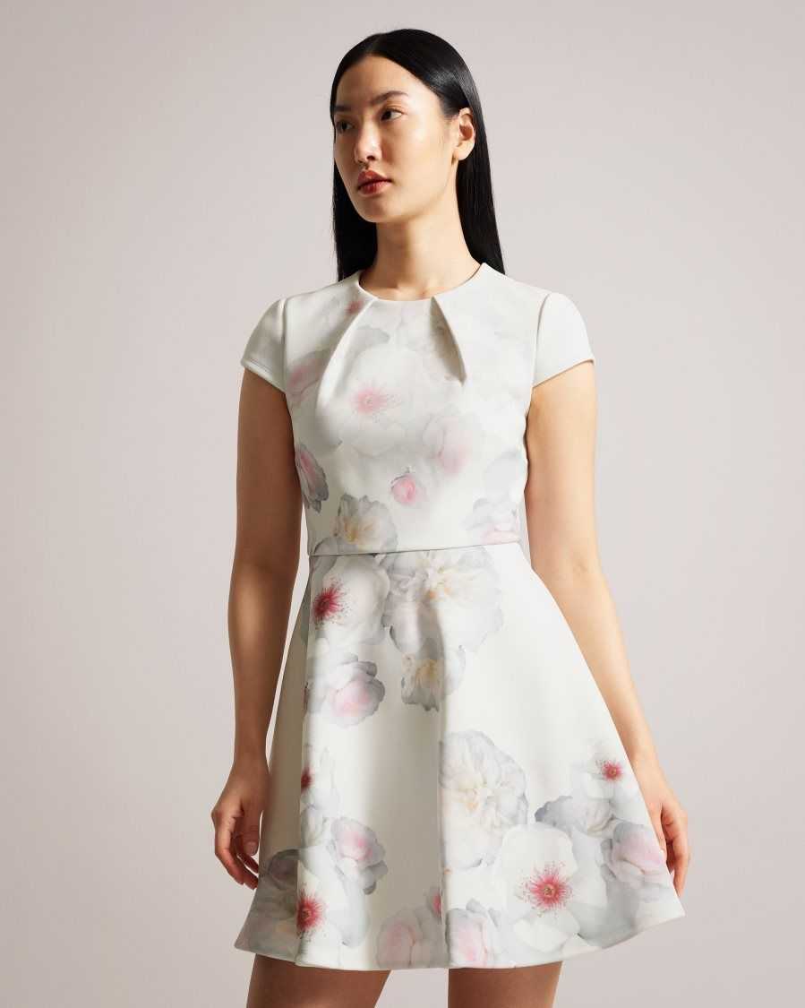 Ted Baker Trinia Floral Print Skater Dress Natural | 0194536-SZ