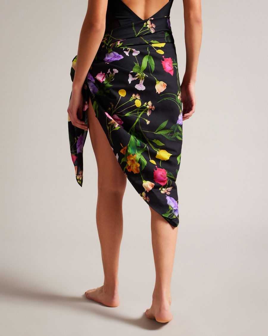 Ted Baker Wendyyy Floral Print Beach Sarong Black | 5473861-AW