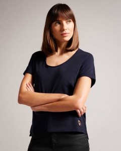 Ted Baker Miarna V Neck Easy Fit Tee Navy | 2539786-VR